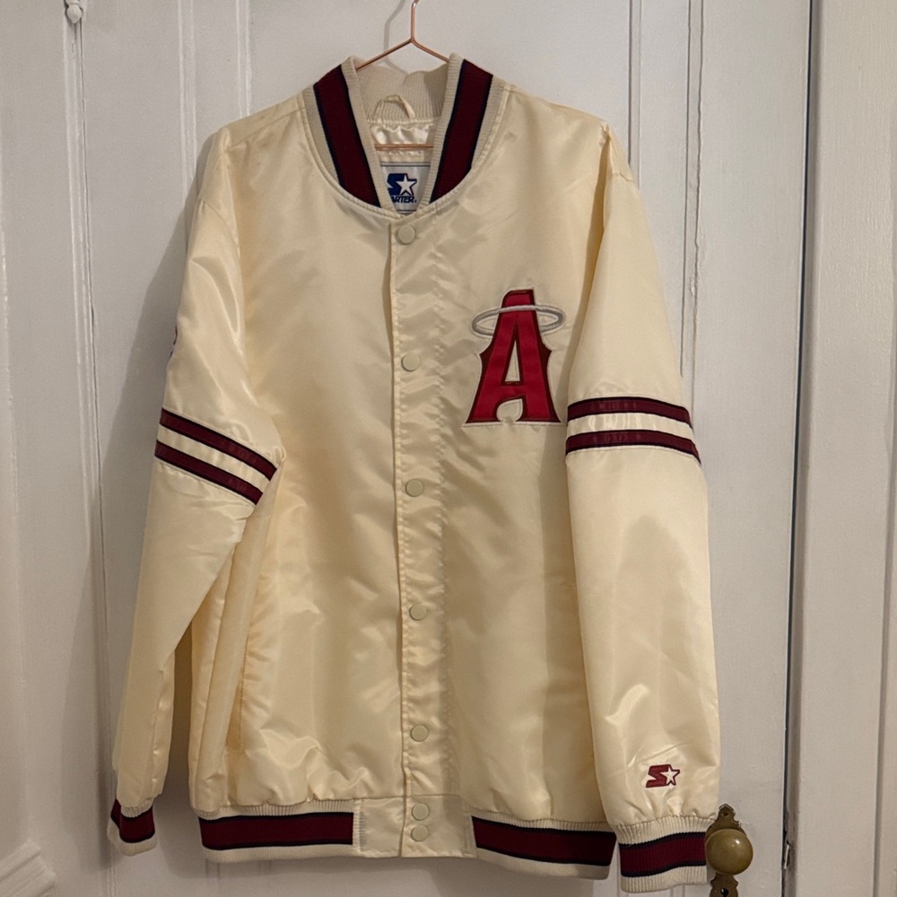 STARTER Cream Angels Jacket with Red Details